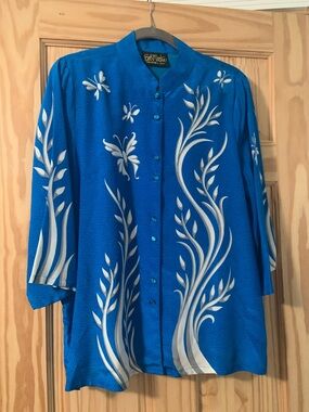 Beautiful Bob Mackie Wearable Art.